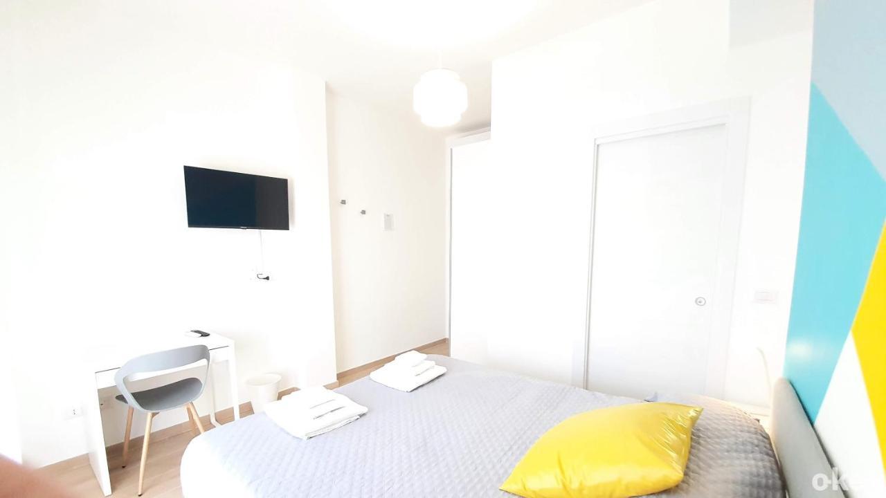 Blue Sky Rooftop Rooms - Bari Policlinico Екстериор снимка
