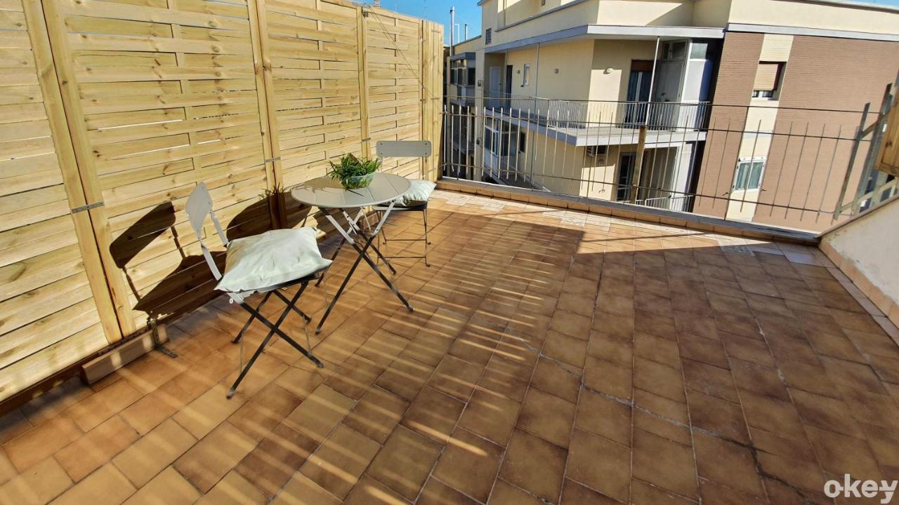 Blue Sky Rooftop Rooms - Bari Policlinico Екстериор снимка